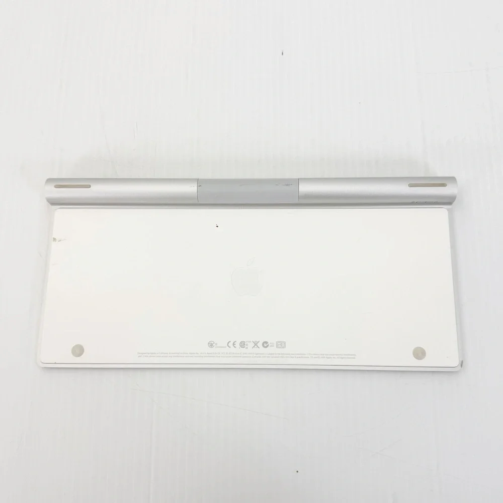 Genuine OEM Apple Wireless Bluetooth QWERTY White Keyboard